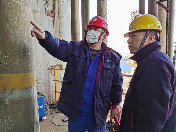 1608544746352494.jpeg 尿素裝置合成塔氨滲透試驗(yàn)一次合格.jpg