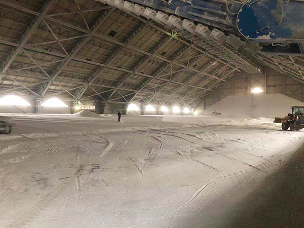 1608623703984131.jpeg 尿素車間圓滿完成耙料任務(wù)1.jpg