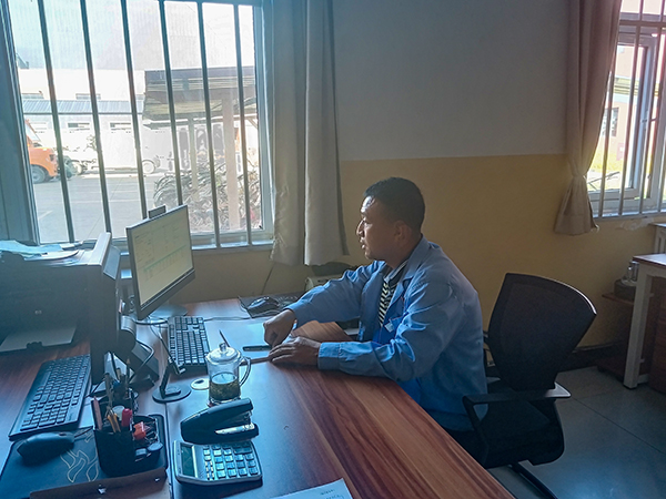 1698279465117636.jpeg 《硬核臉譜哥 演繹全能戰(zhàn)士》 配圖 (1).jpg