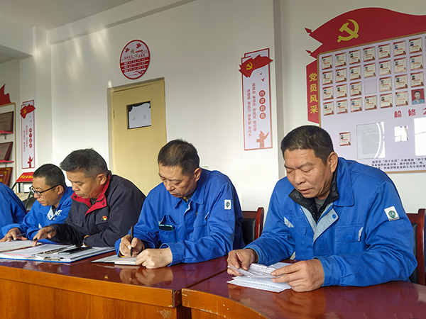 1700015641686681.jpeg 11.14張國興講先進事跡.jpg