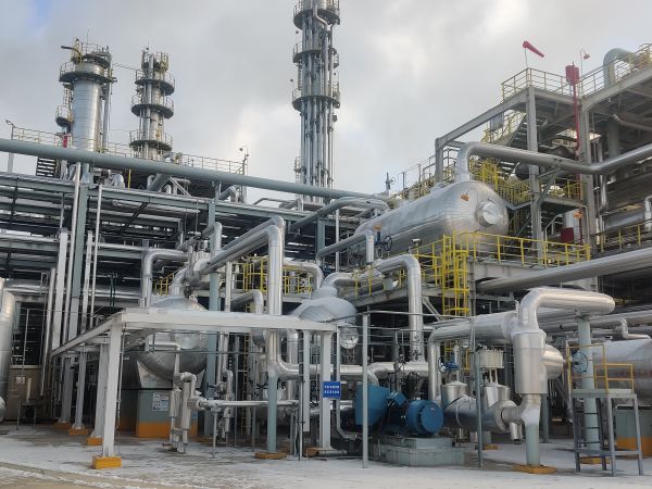 1703030644275045.jpeg _”甲醇差壓發(fā)電項(xiàng)目“裝置現(xiàn)場照片.jpg