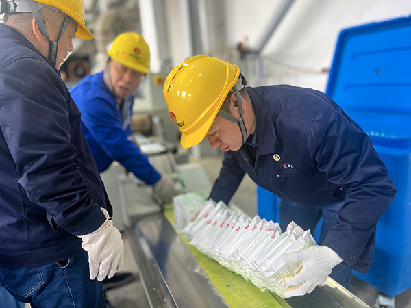 1713946225294918.jpeg 干冰生產(chǎn)2.jpg