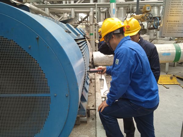 1714098018253382.jpeg 技術員深入現(xiàn)場研判檢修過程中可能出現(xiàn)的各種情況.jpg