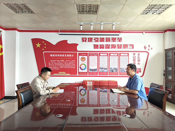 1717123524454146.jpeg 開展談心談話.jpg