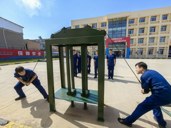 1723592981810337.jpeg 體能-拉力器訓(xùn)練.jpg