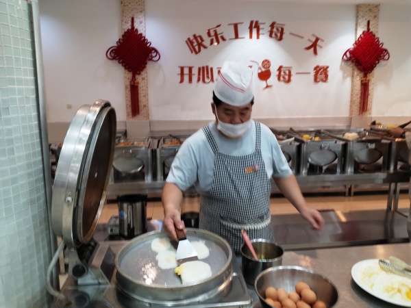 1728012283773592.jpeg 廚師任_副本.jpg