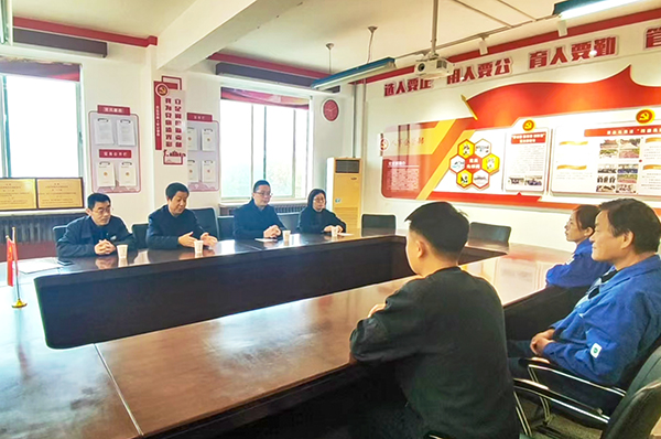 1731631607607365.jpeg 11月12日公司就2025年退休人員檔案預(yù)審工作座談.jpg