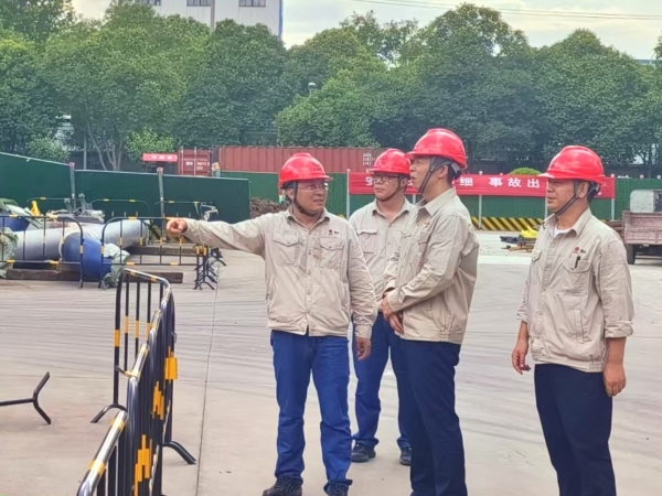 051751680754332611.jpg 4203a79507117d32c60c7cf13ad9c20.jpg