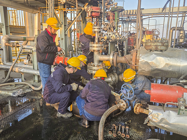 101765347973187015.jpg 氣化爐檢修工作 600.jpg